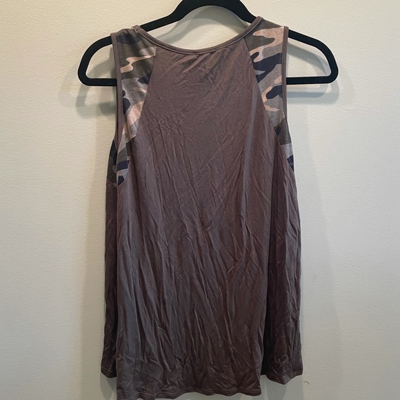 Army Print Tank - Picture 3 of 3